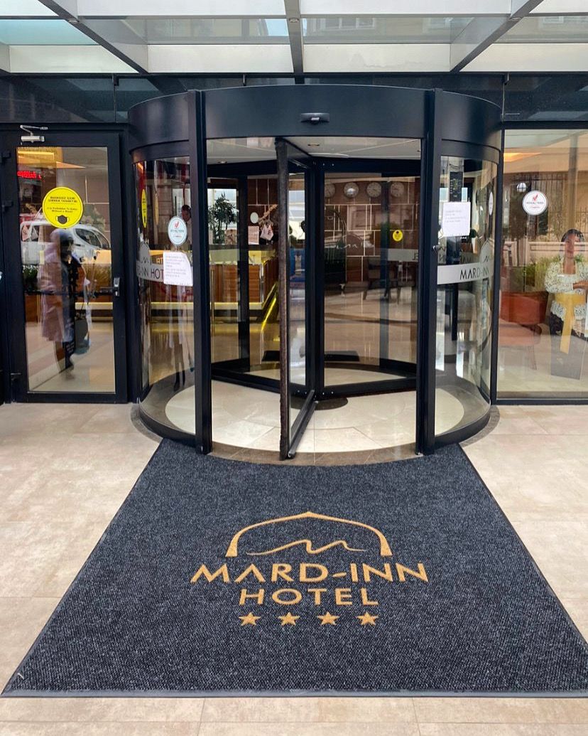 Hospitality floor mat for bars dining areas and public venues